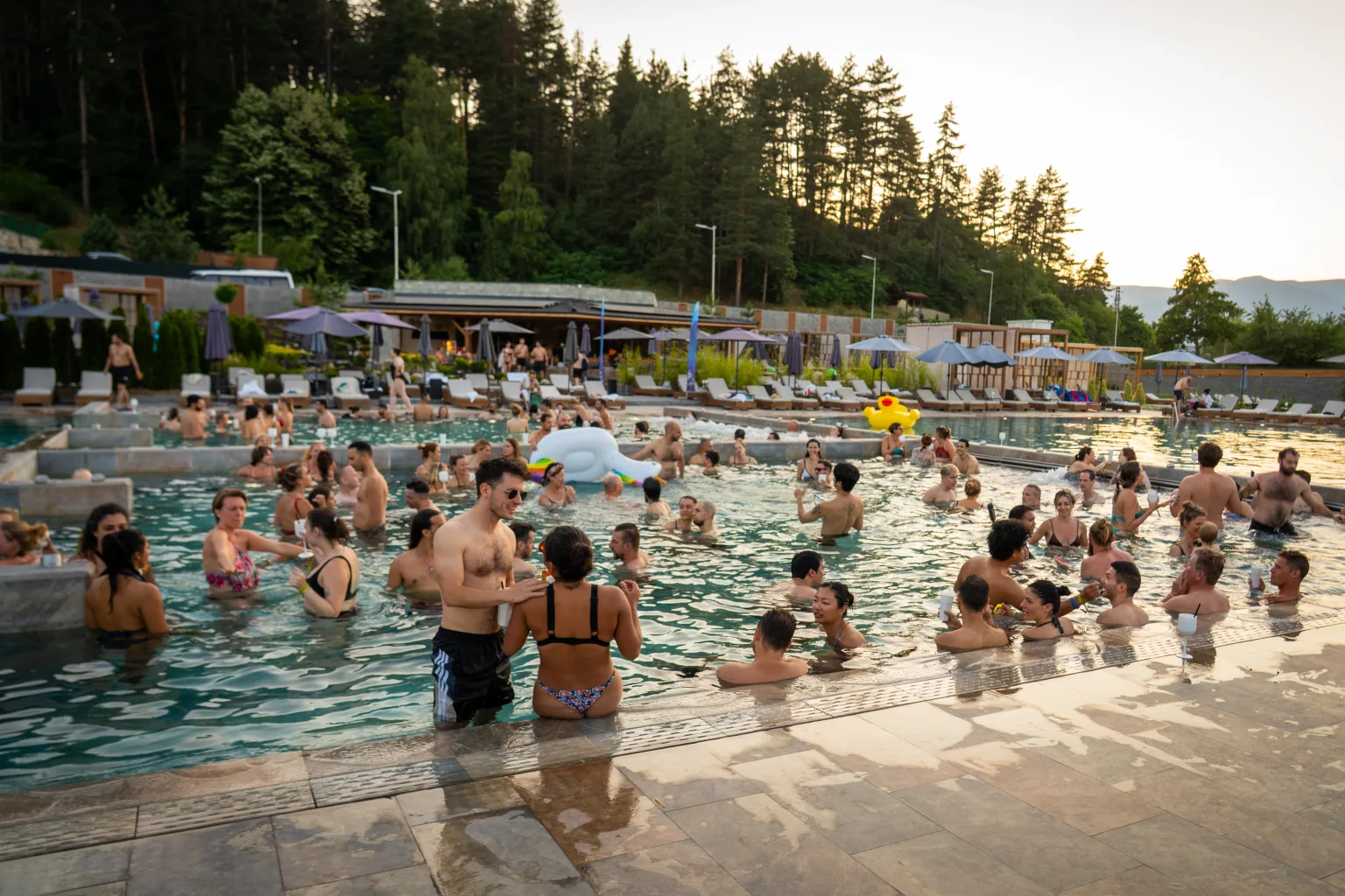 Relaxing HotSprings Night - Pulse Therme